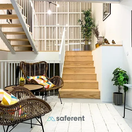 Stylish Triplex Next To Ribeira * Porto