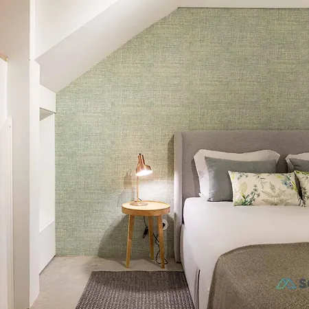 Apartment Stylish Triplex Next To Ribeira *